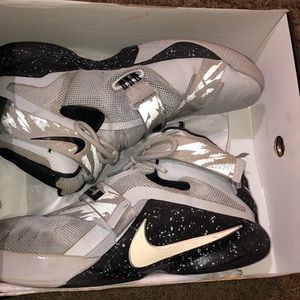 Nike LeBron Soldier IX PRM